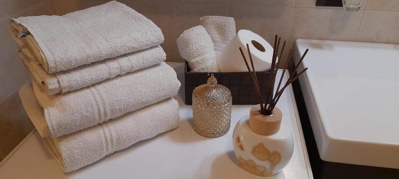 דסנזאנו דל גארדה Holiday-Home-Desenzano מראה חיצוני תמונה