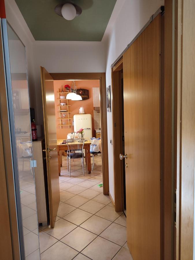 דסנזאנו דל גארדה Holiday-Home-Desenzano מראה חיצוני תמונה