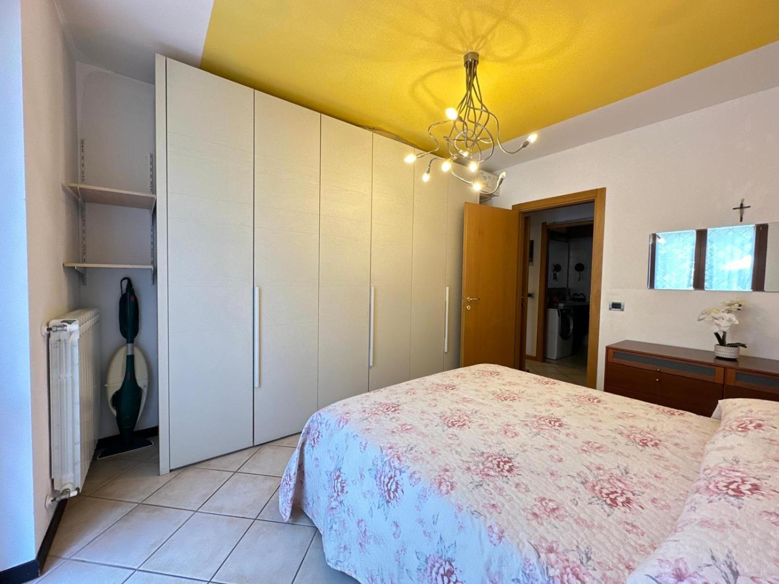 דסנזאנו דל גארדה Holiday-Home-Desenzano מראה חיצוני תמונה