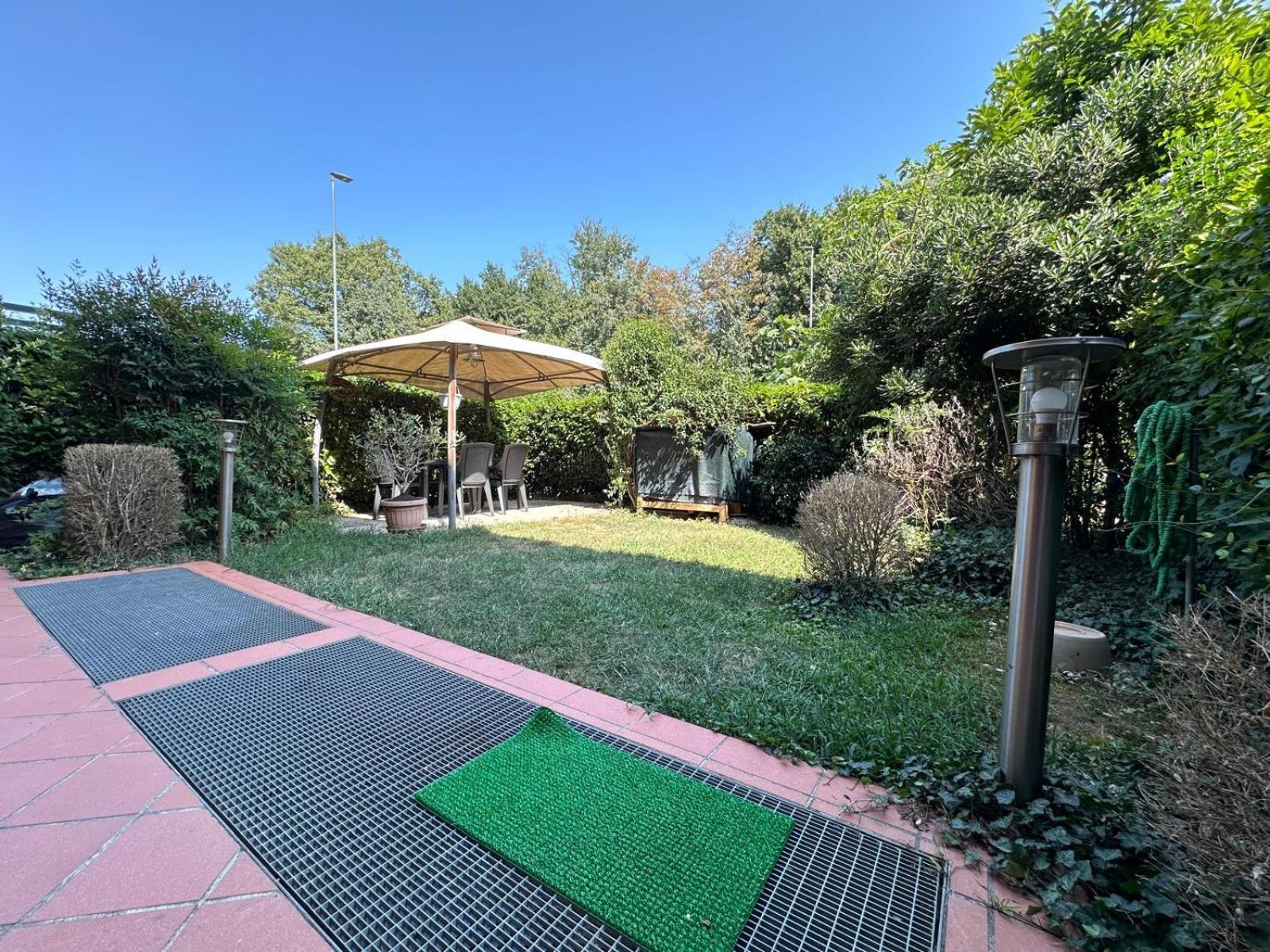 דסנזאנו דל גארדה Holiday-Home-Desenzano מראה חיצוני תמונה